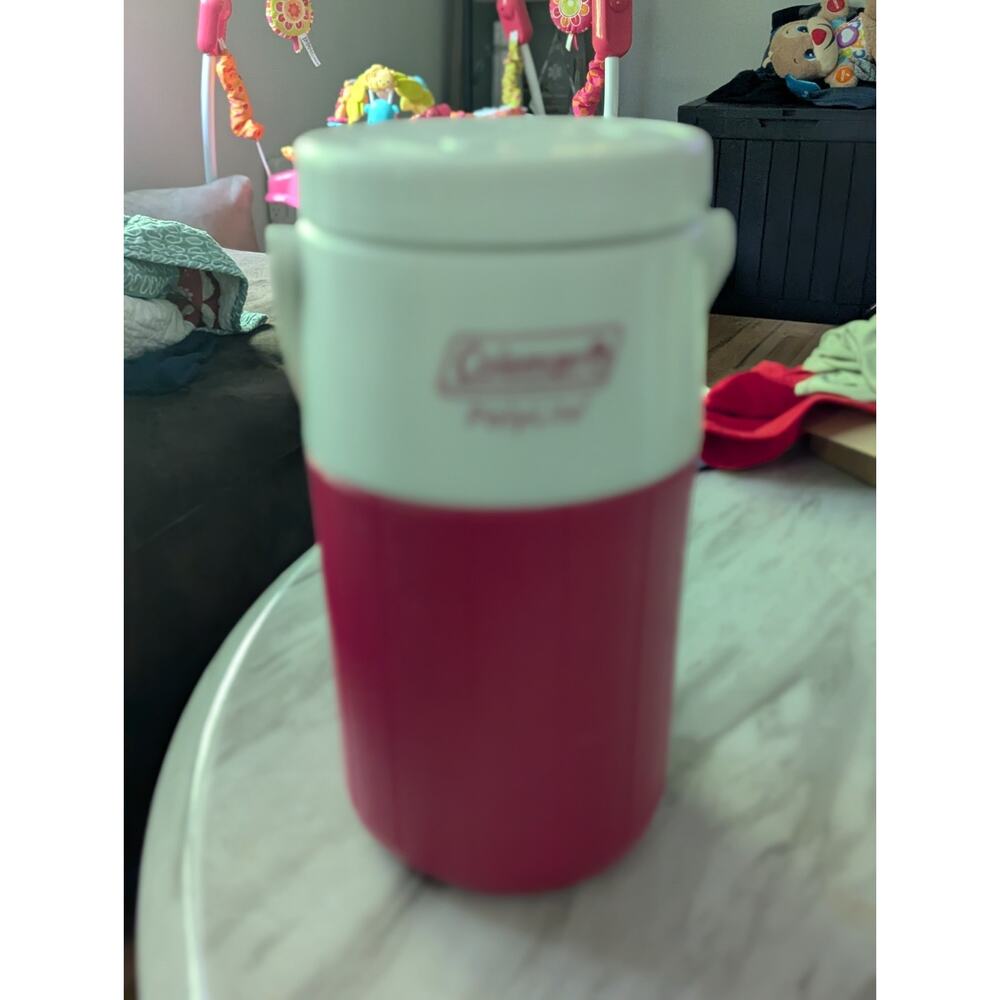 VINTAGE COLEMAN POLYLITE 5590 1/2 GALLON WATER JUG COOLER- RED- 10.5"X5"